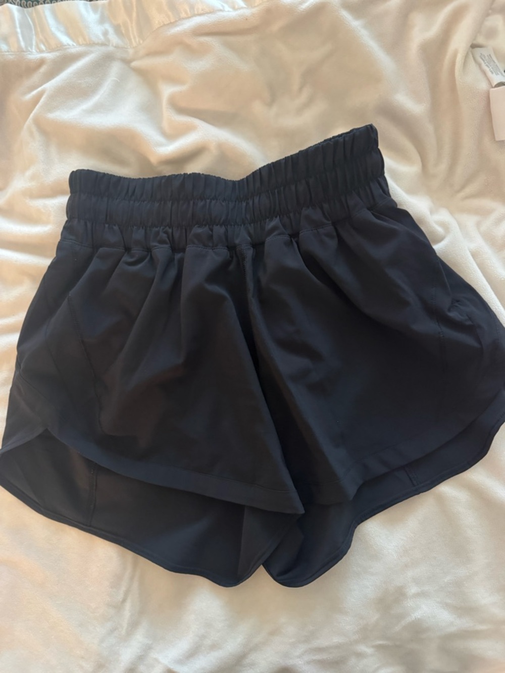 Lululemon Women’s Black Athletic Shorts with Elastic Waist, sz 4, 3 inch inseam